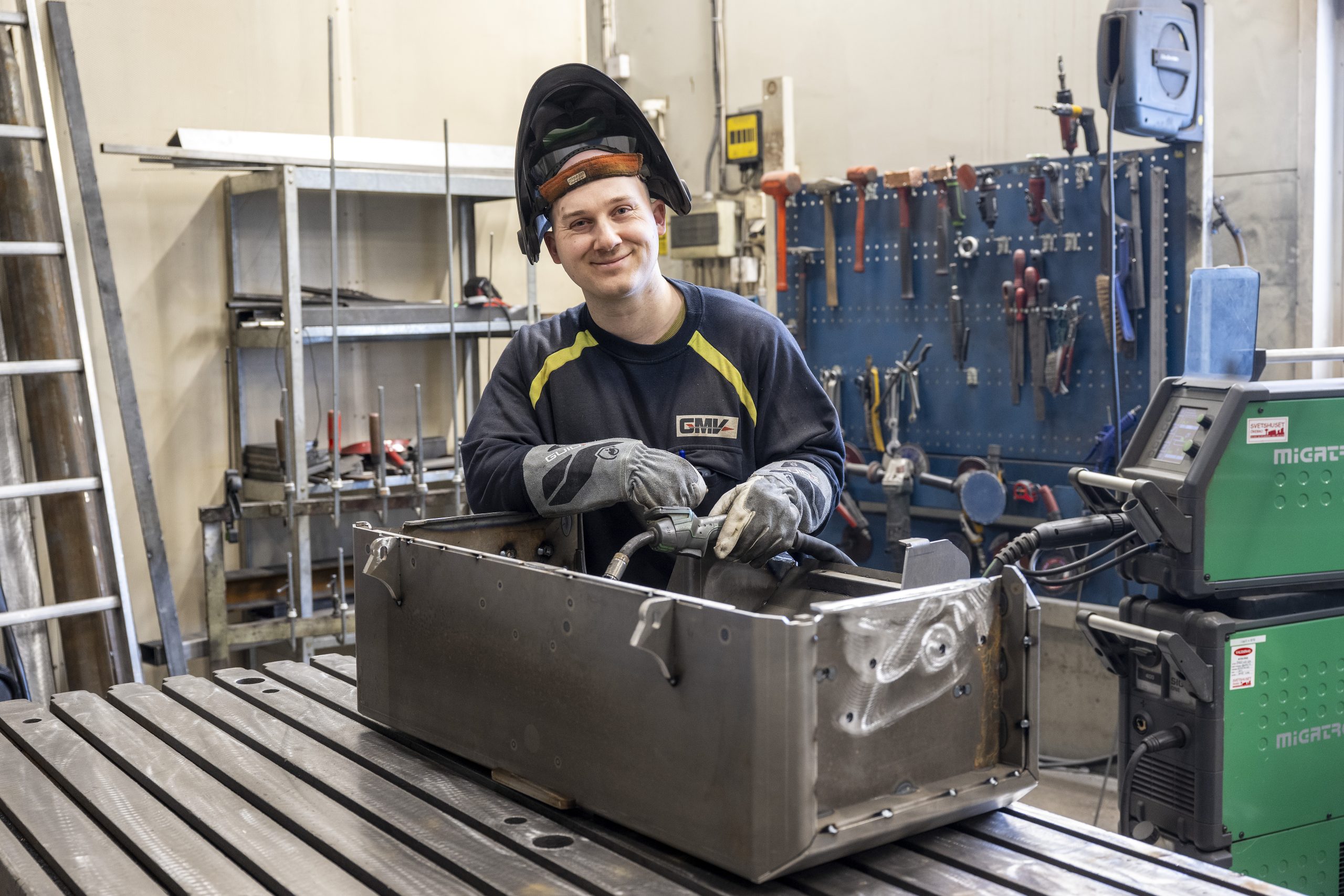 Jim Lassila, Welding